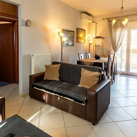 2br Balcony Retreat In Quiet Area Washer Self Check-in Διαμέρισμα Ταγαράδες